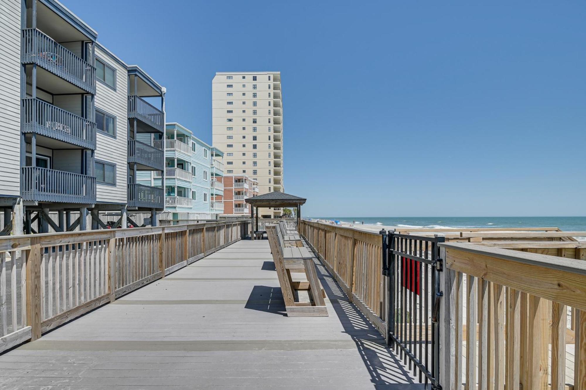 Coastal Condo On Beach With Community Pool Access! Миртл-Бич Экстерьер фото