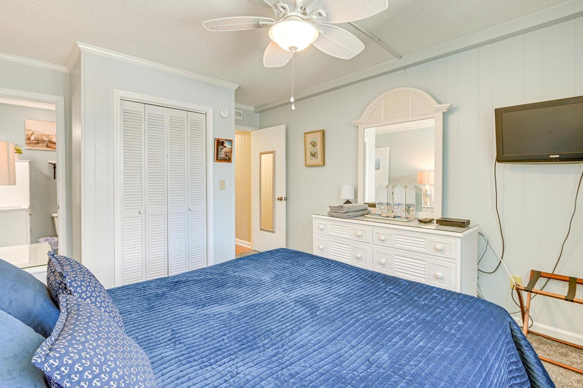 Coastal Condo On Beach With Community Pool Access! Миртл-Бич Экстерьер фото